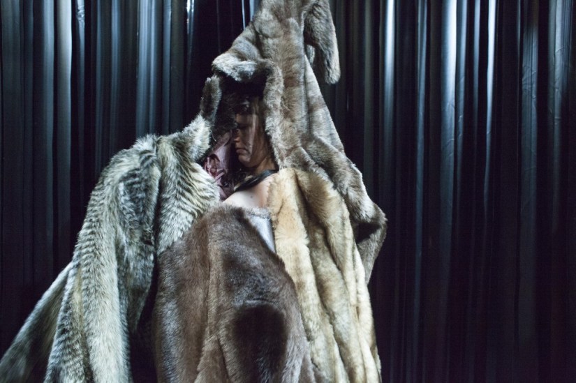 Henriette Pedersen RIDING ROMANCE 3 – DAS ROTKÄPPCHEN.jpg